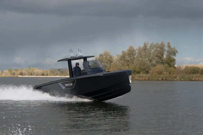 Xtenders 9.7m Open Tender