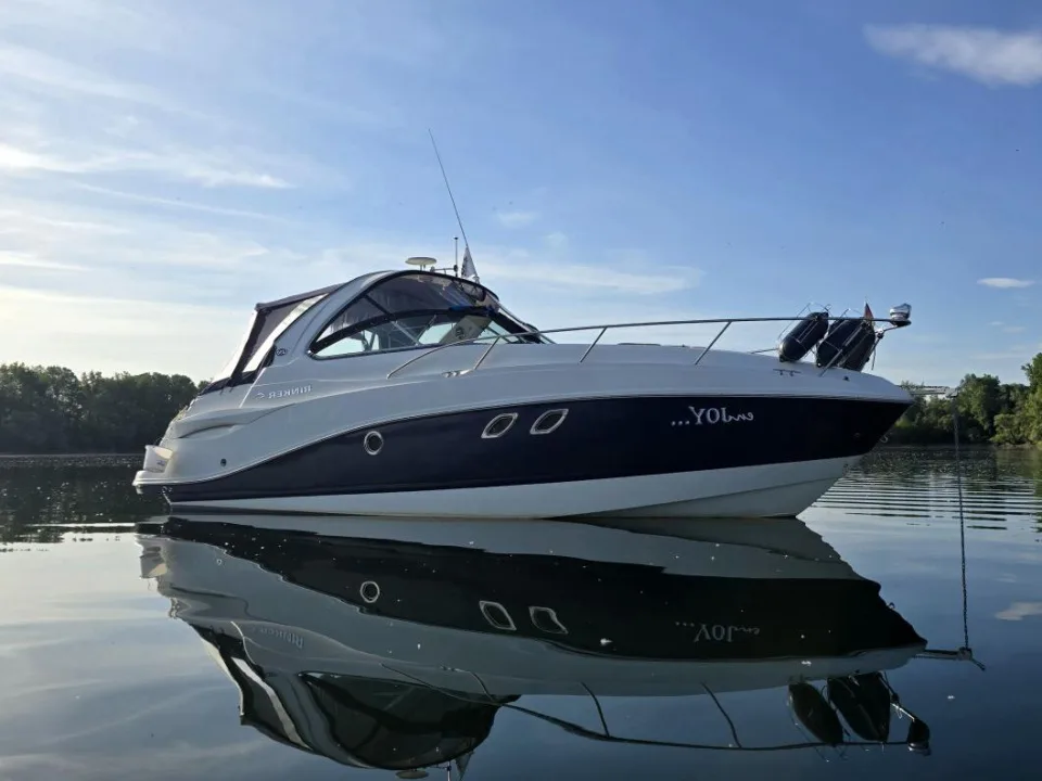 Rinker 310 Express Cruiser used - photo 1