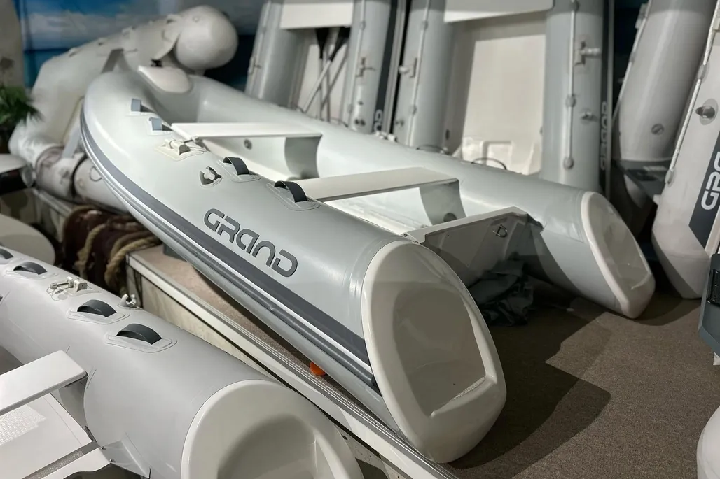 Grand S300 Hypalon used - photo 1