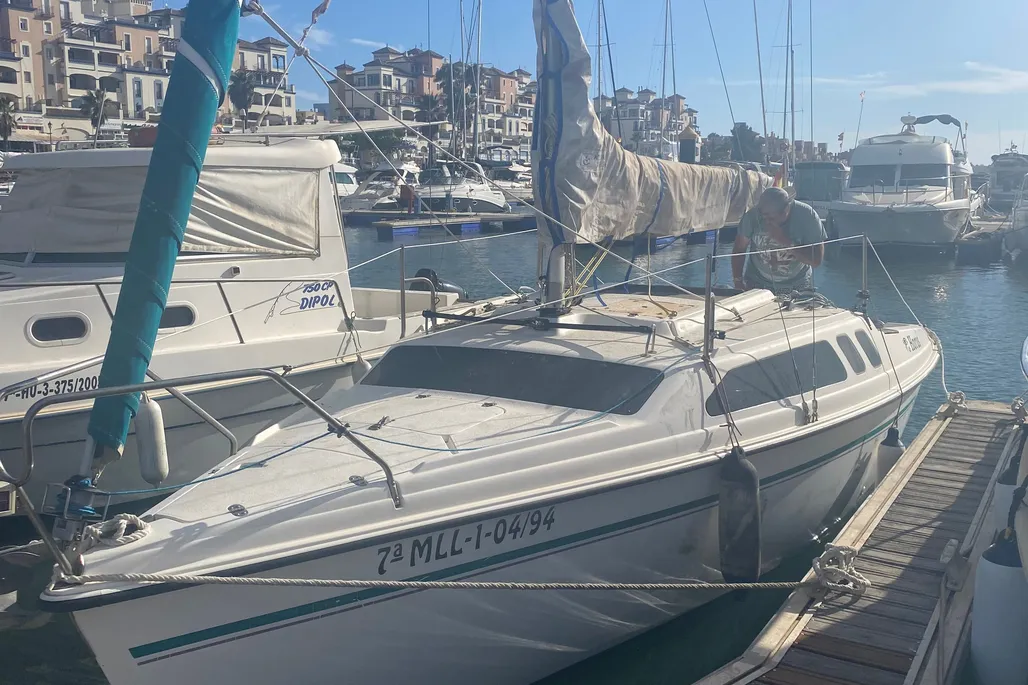 Hunter 23.5 used - photo 1