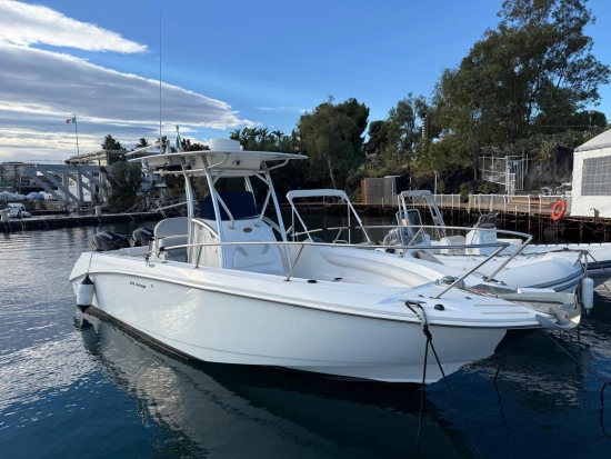 Boston Whaler 270 OUTRAGE used - photo 1