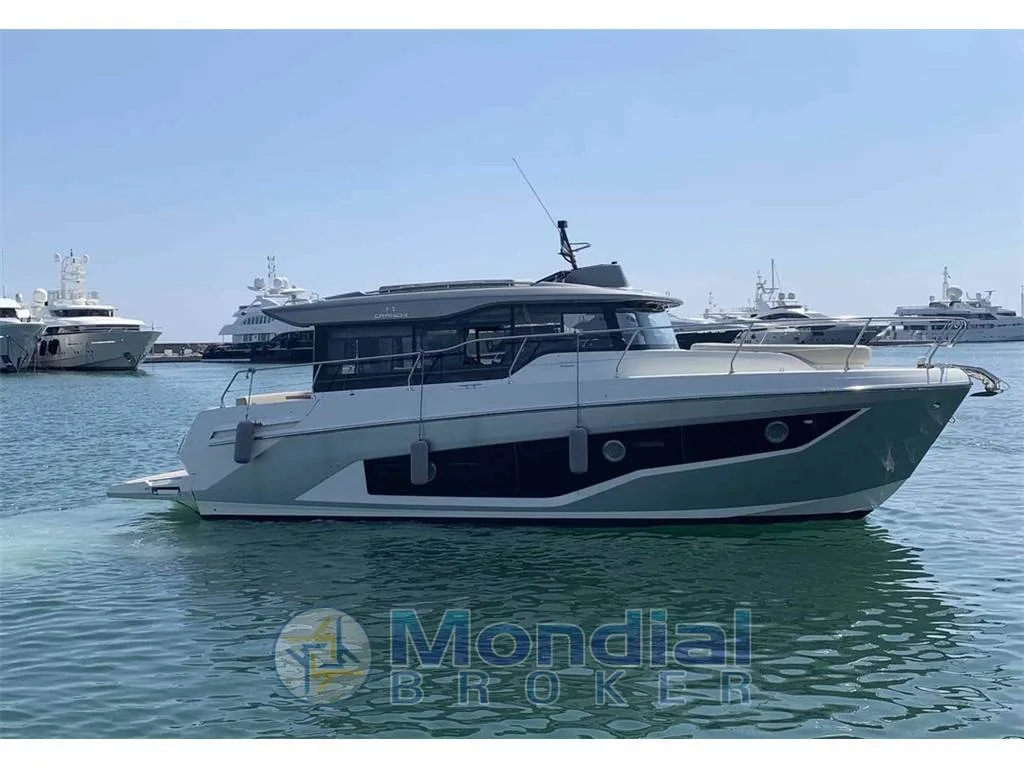 Cranchi T 36 HT used - photo 1