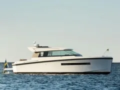 Delta Powerboats 33 CE Coupé gebraucht - Foto 1 Delta Powerboats 33 CE Coupé gebraucht - Foto 1