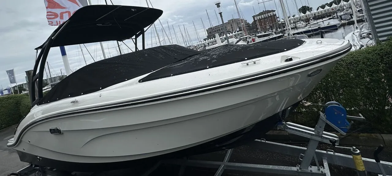 Sea Ray SPX 210 SPN Special 24 gebraucht - Foto 1