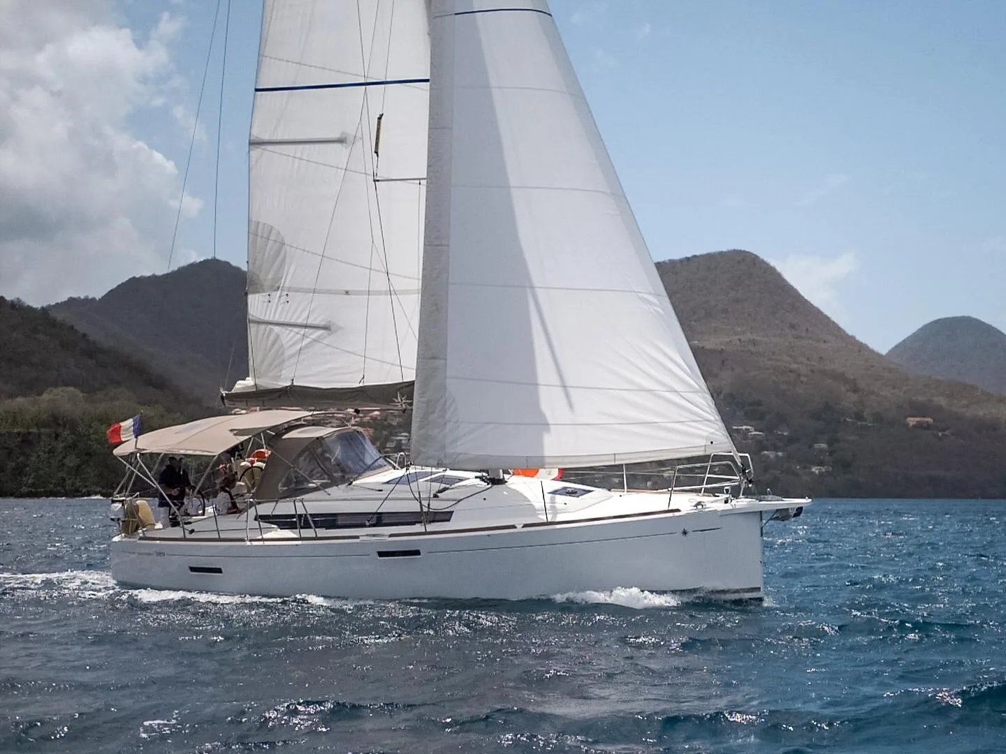 Jeanneau Sun odyssey 389 used - photo 1