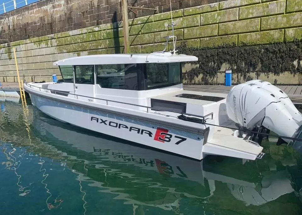 Axopar 37 Cabin usato - foto 1