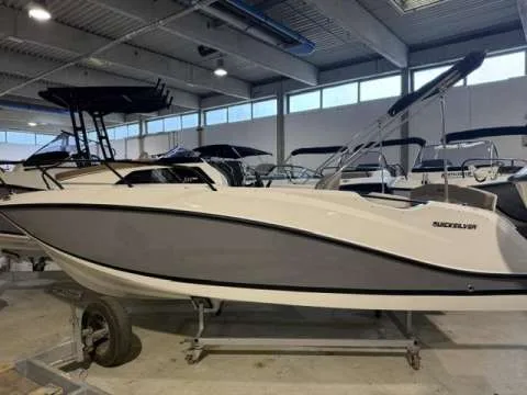Quicksilver Activ 555 Cabin usato - foto 1