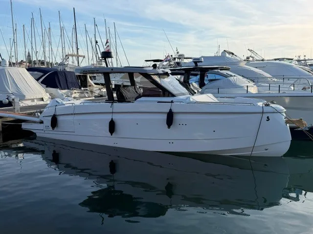 Beneteau Gran Turismo 35 used - photo 1
