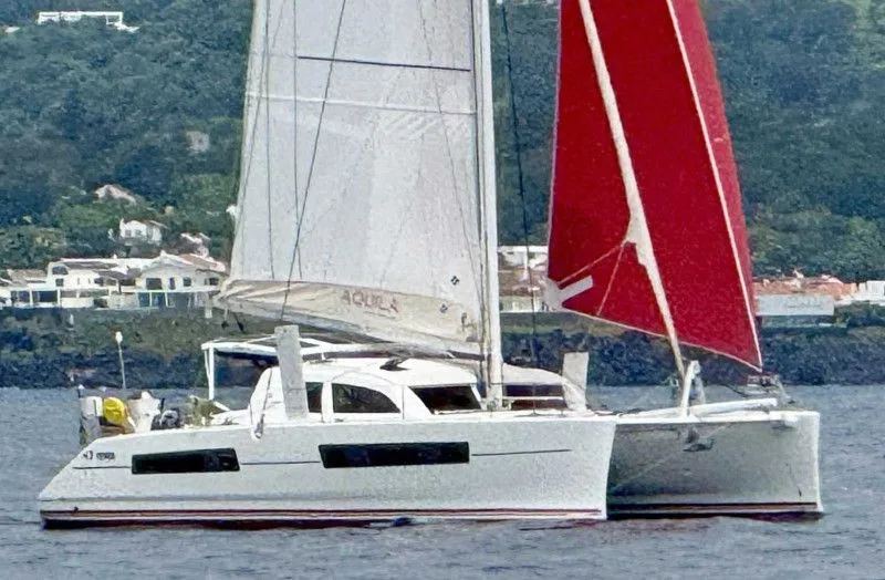 Catana 47 Carbon used - photo 1