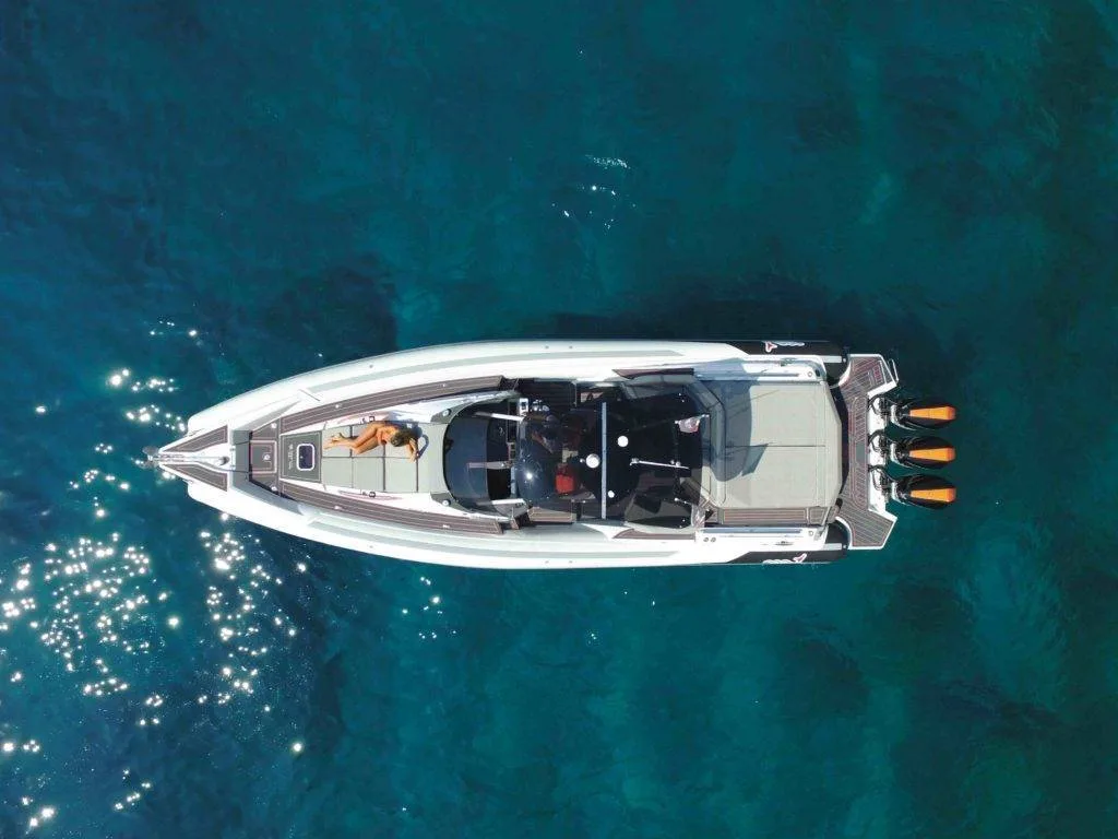 MV Marine MOTO 40 used - photo 1