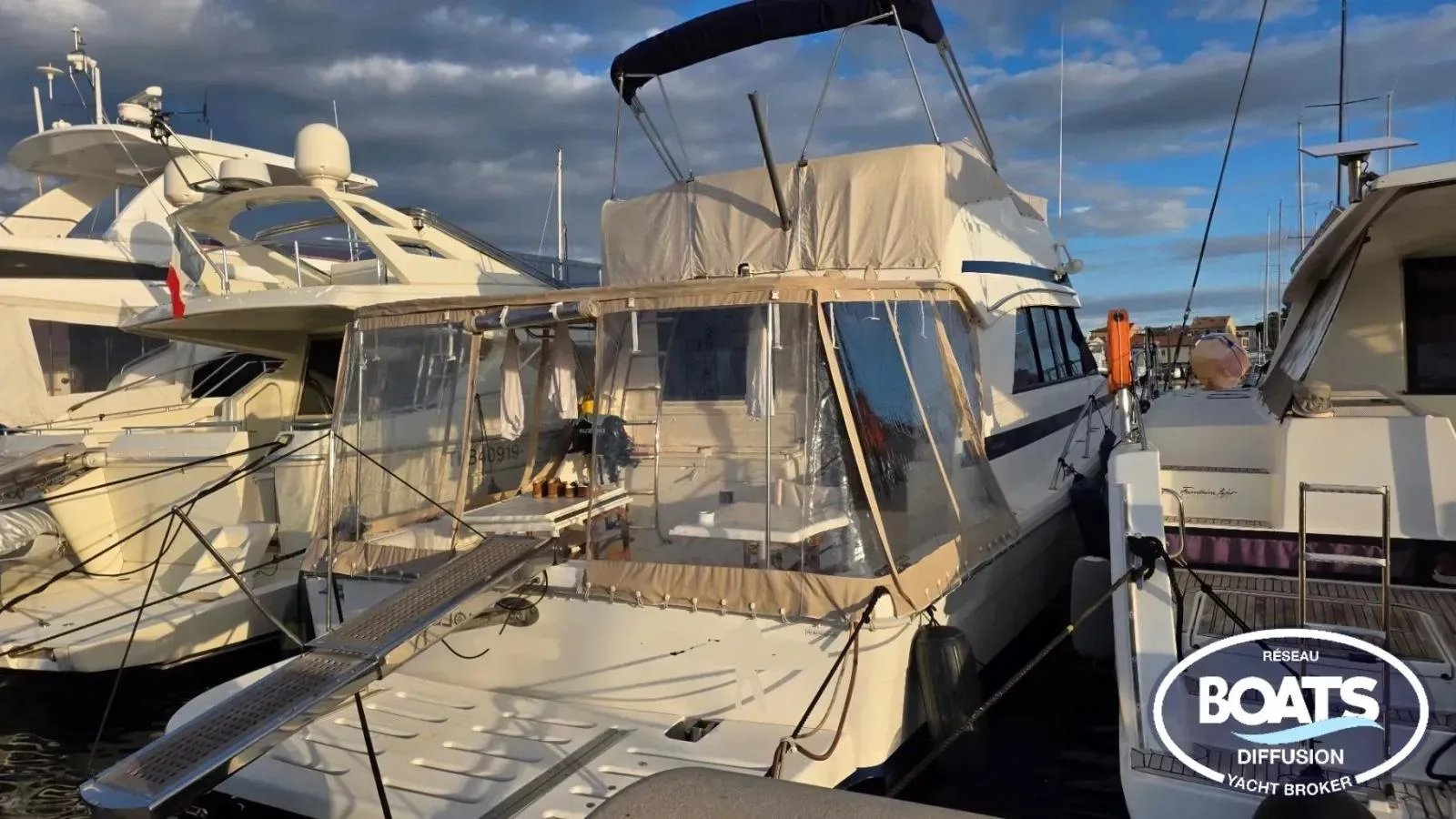 Riviera 48 used - photo 1