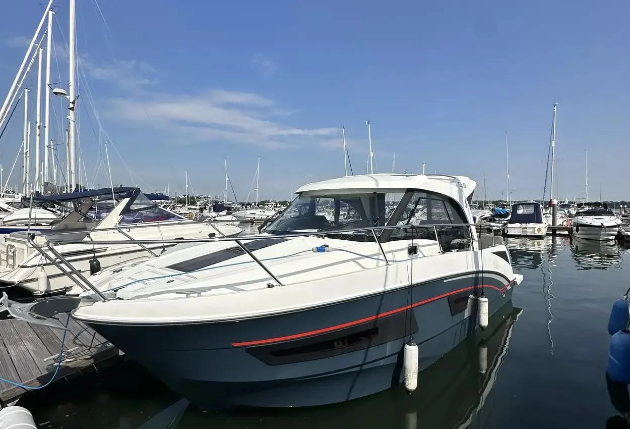 Beneteau Antares 9 d'occasion - photo 1
