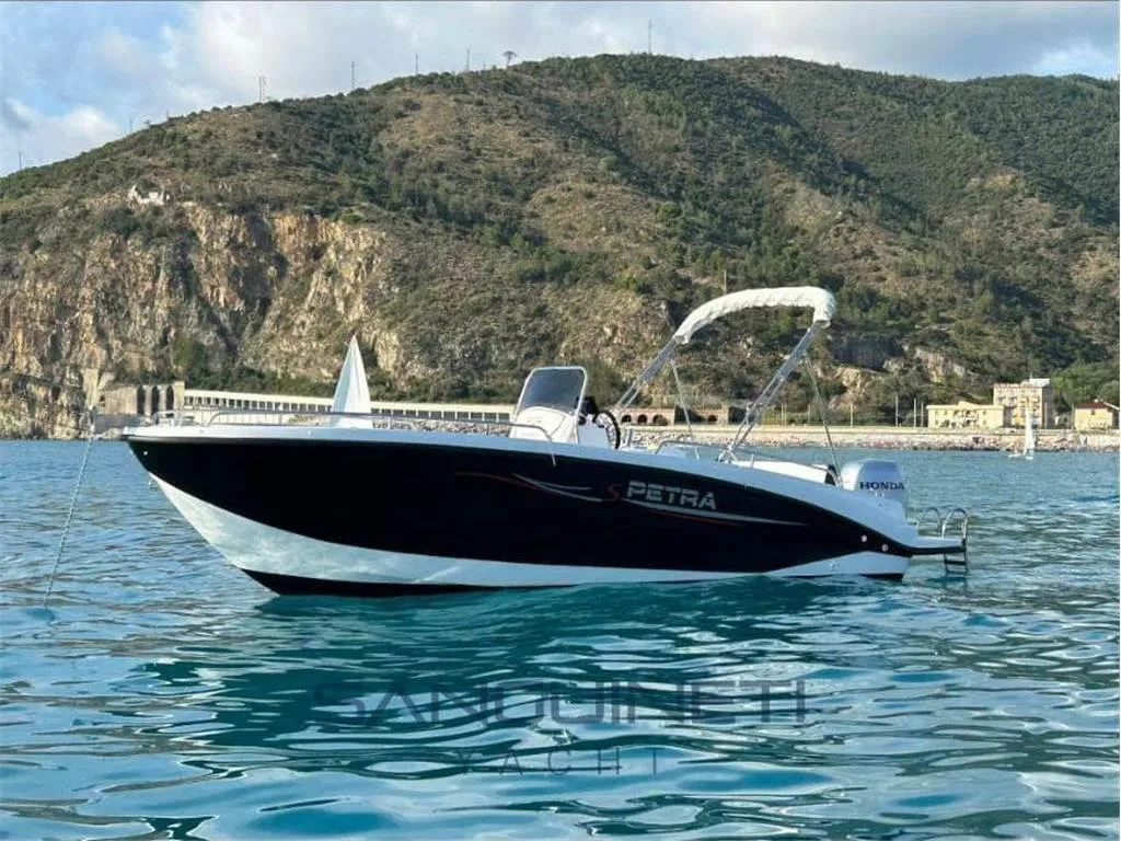 Trimarchi Petra 670 used - photo 1