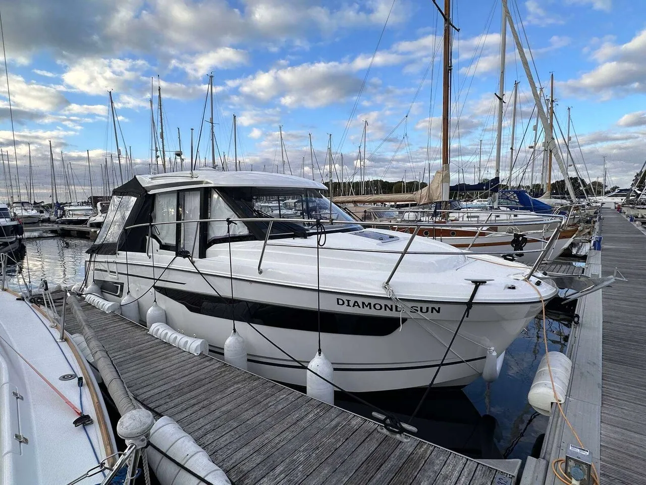 Jeanneau Merry Fisher 895 used - photo 1