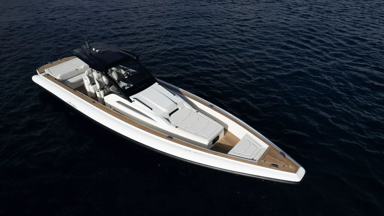 Technohull Omega 47 usato - foto 1