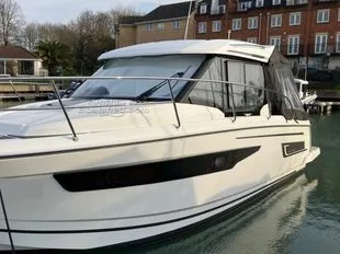 Jeanneau Merry Fisher 895 Offshore used - photo 1