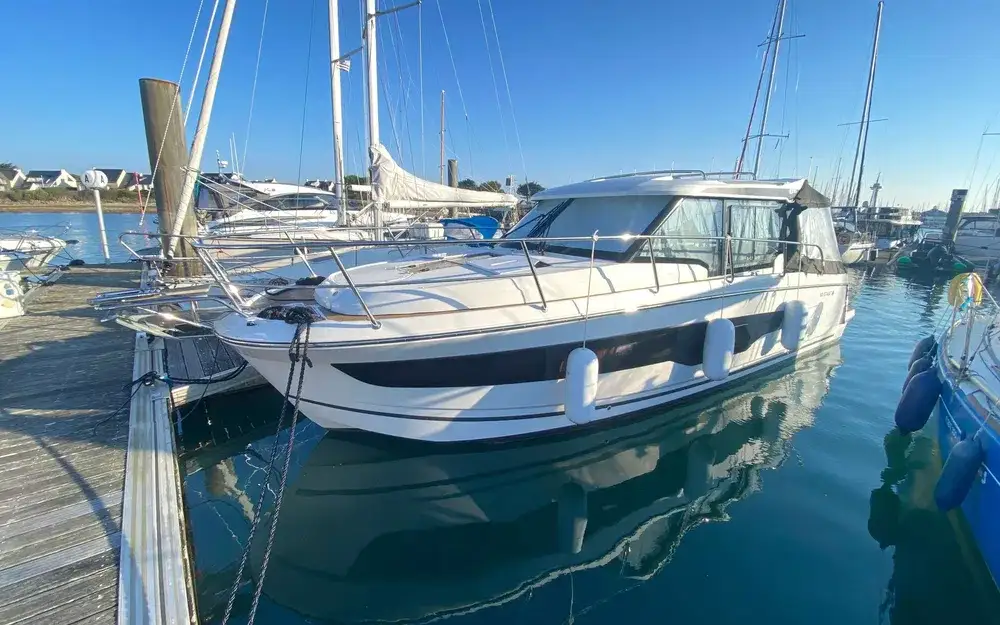 Jeanneau MERRY FISHER 1095 used - photo 1