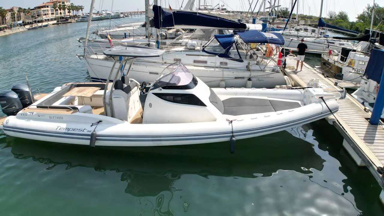 Capelli TEMPEST 38 gebraucht - Foto 1