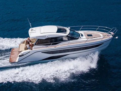 Bavaria Yachts SR38HT used - photo 1