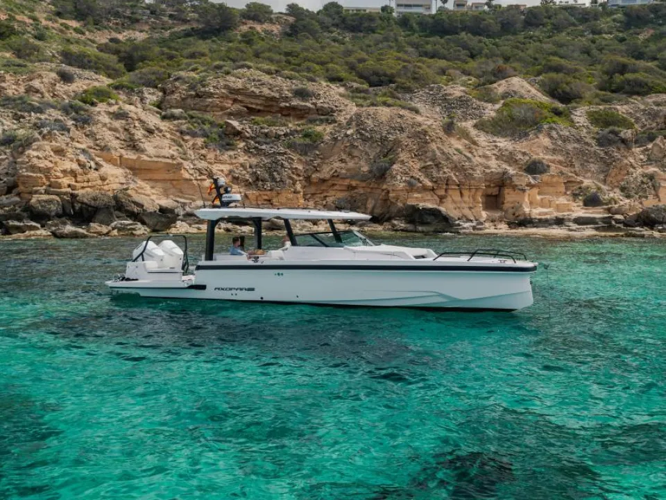 Axopar Yachts Axopar 38 Suntop gebraucht - Foto 1