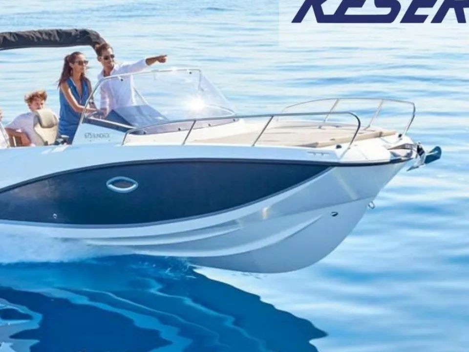 Quicksilver ACTIV 675 SUNDECK used - photo 1