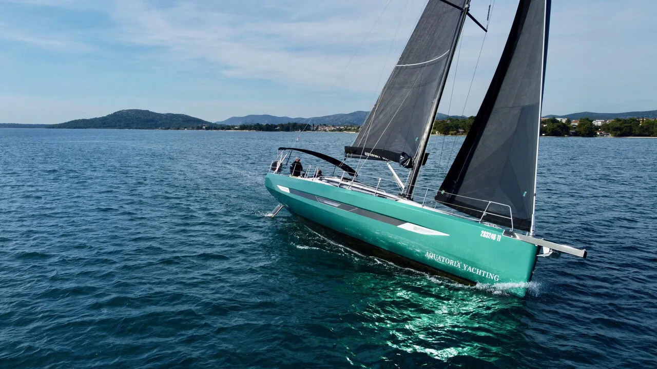 Elan E6 used - photo 1