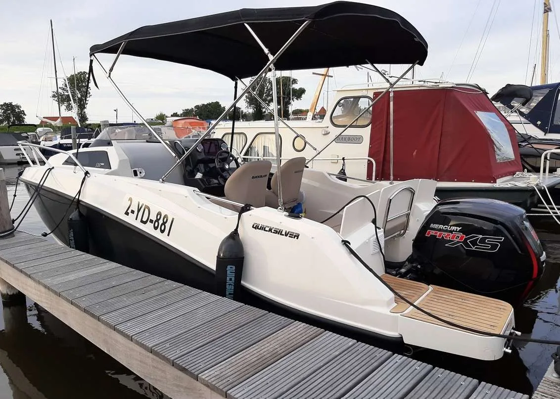 Quicksilver 555 CABIN used - photo 1