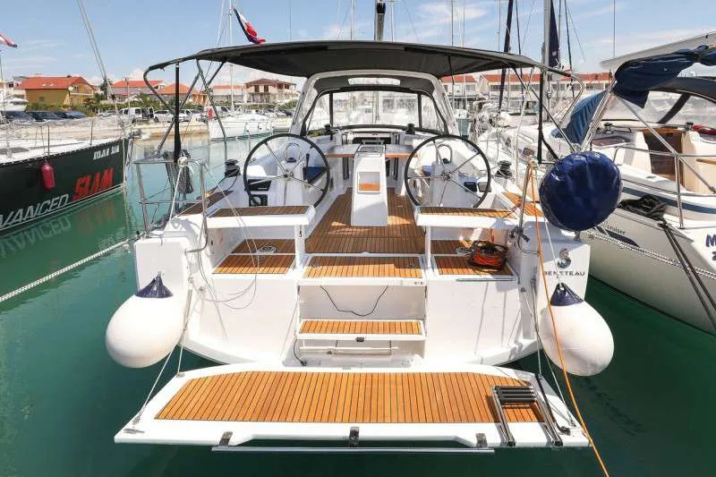 Beneteau OCEANIS 35.1 usato - foto 1