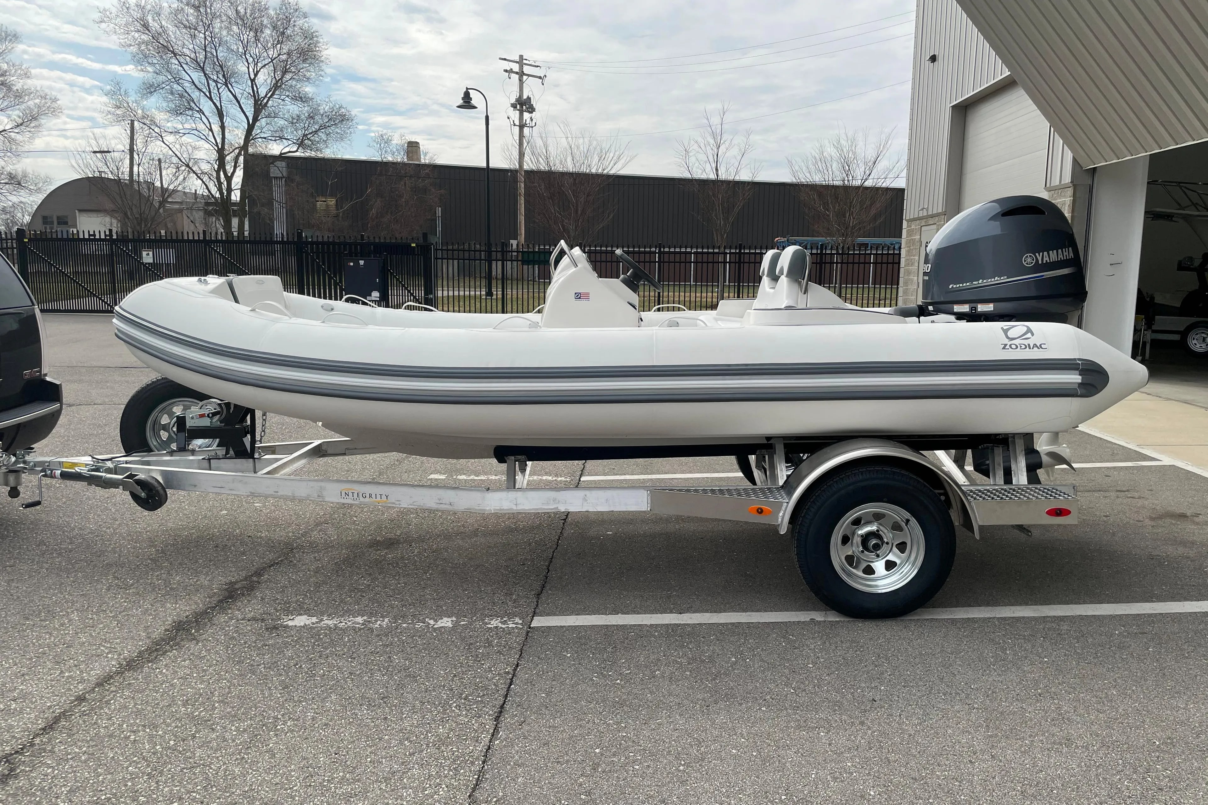 Zodiac Yachtline 490