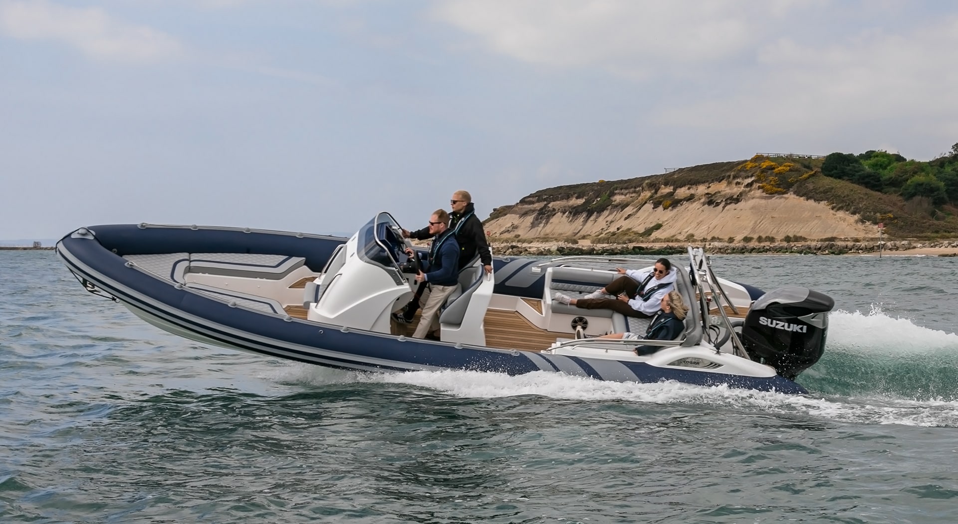 Cobra Ribs Nautique 8.2