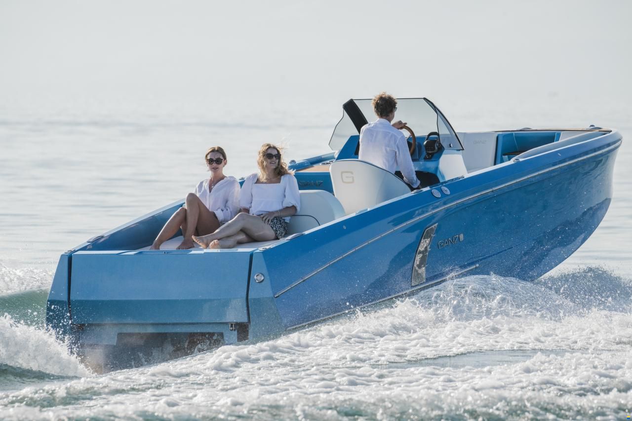 Ganz Boats Ovation 7.6
