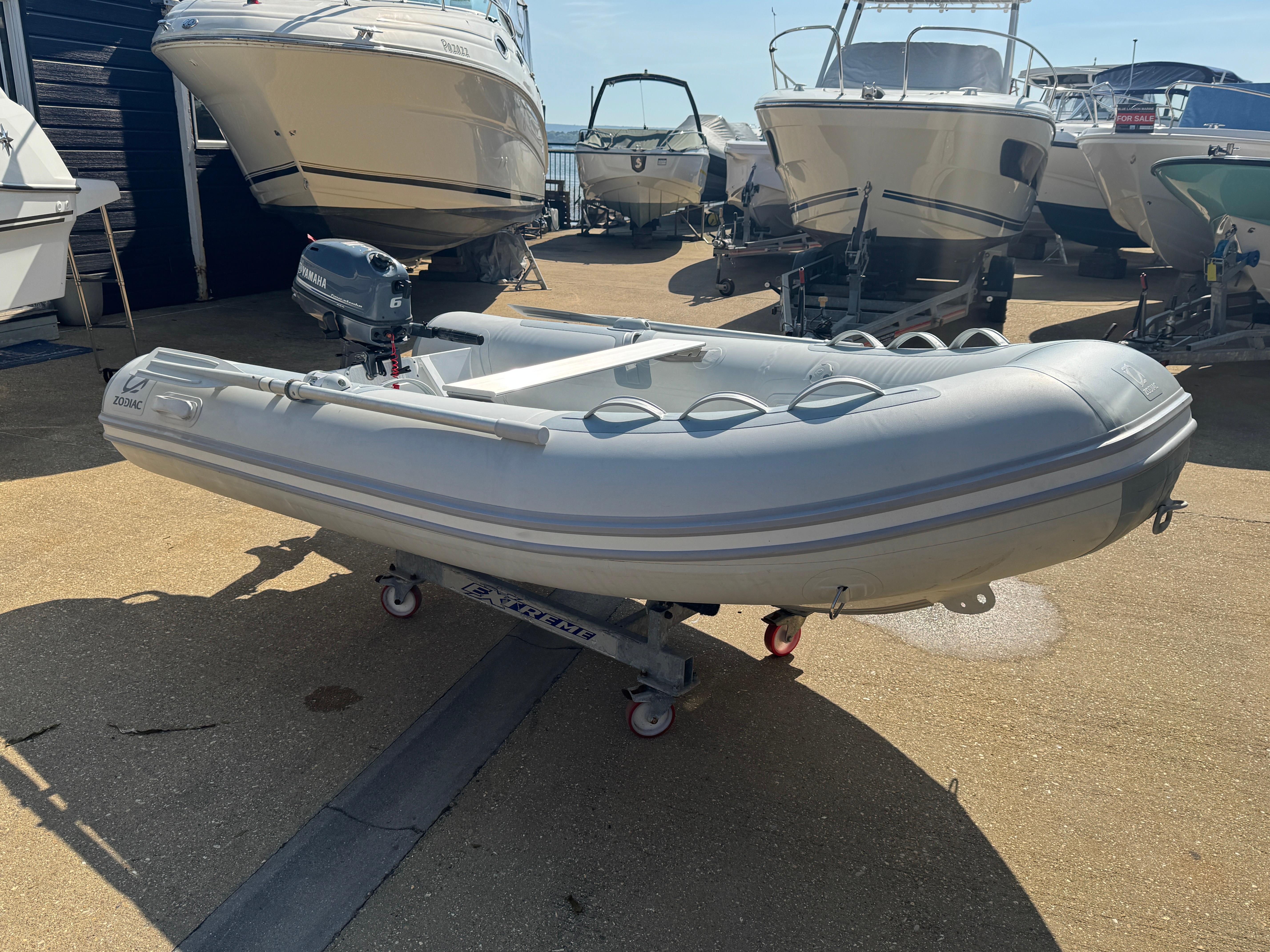 Zodiac Cadet RIB Alu 330