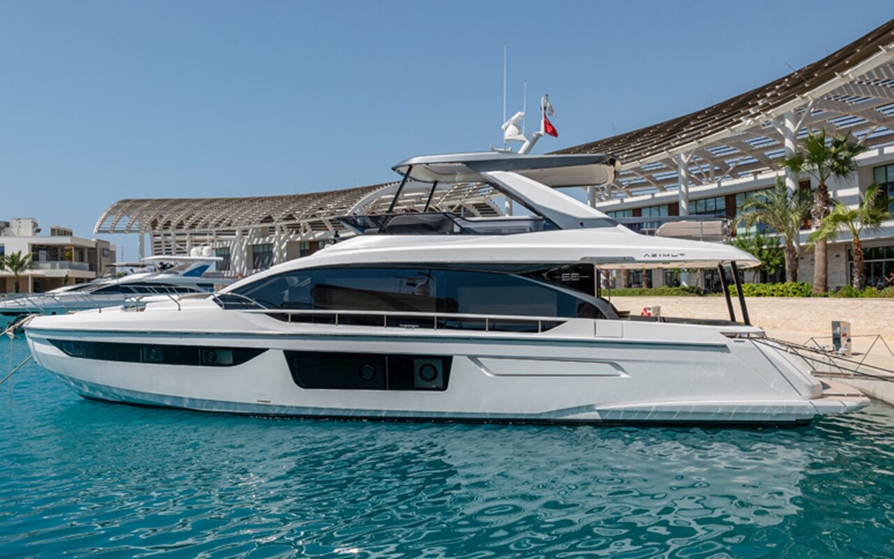 Azimut Fly 68