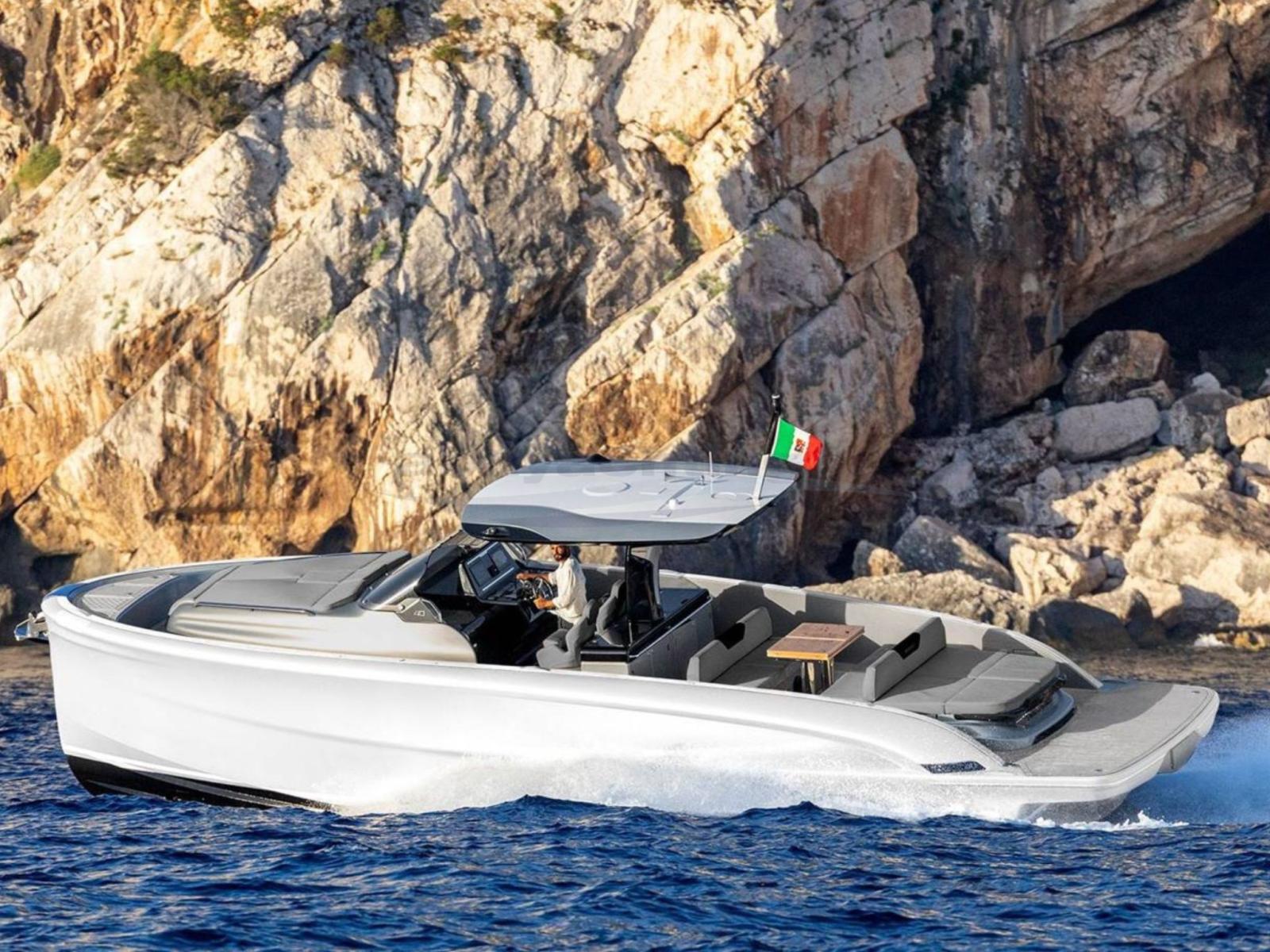 Solaris Power 40 Open