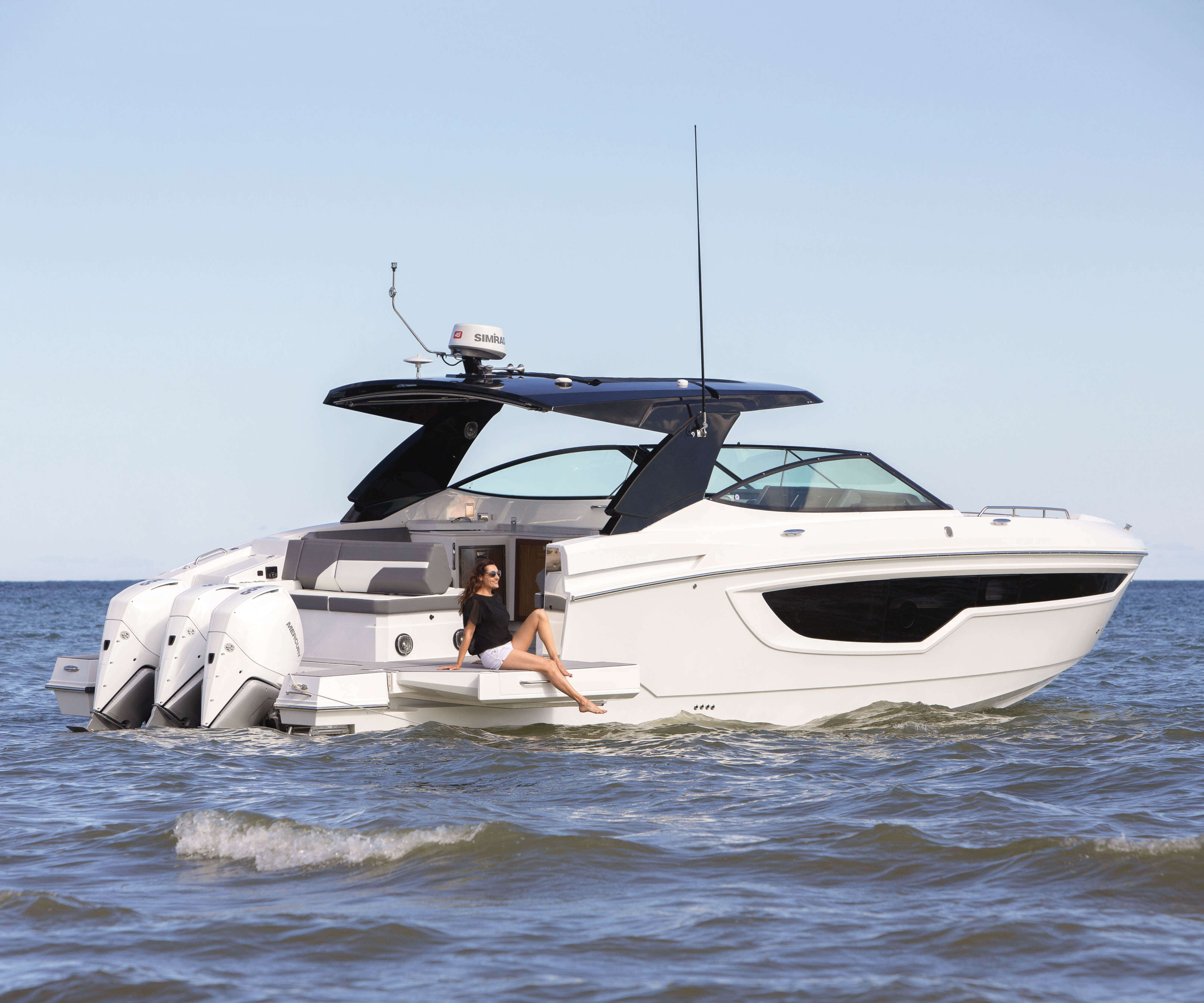 Cruisers Yachts 38 GLS OB