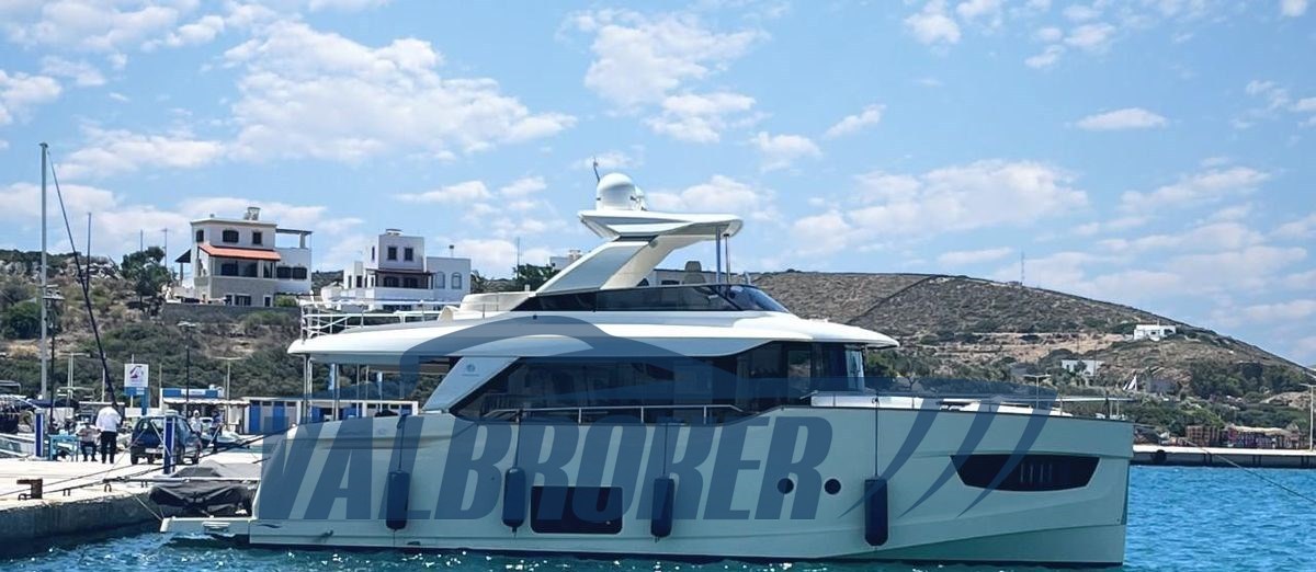 Absolute Navetta 53
