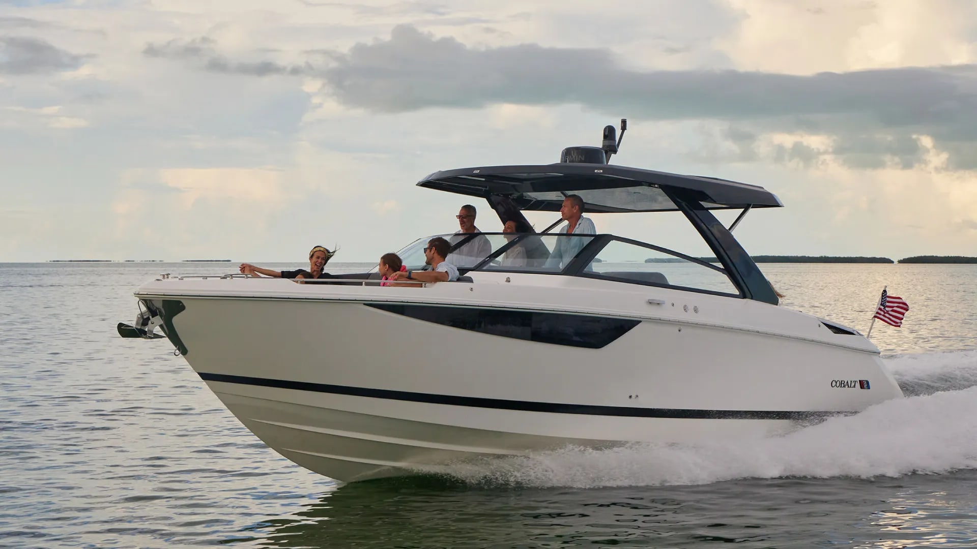Cobalt Boats R35 OB