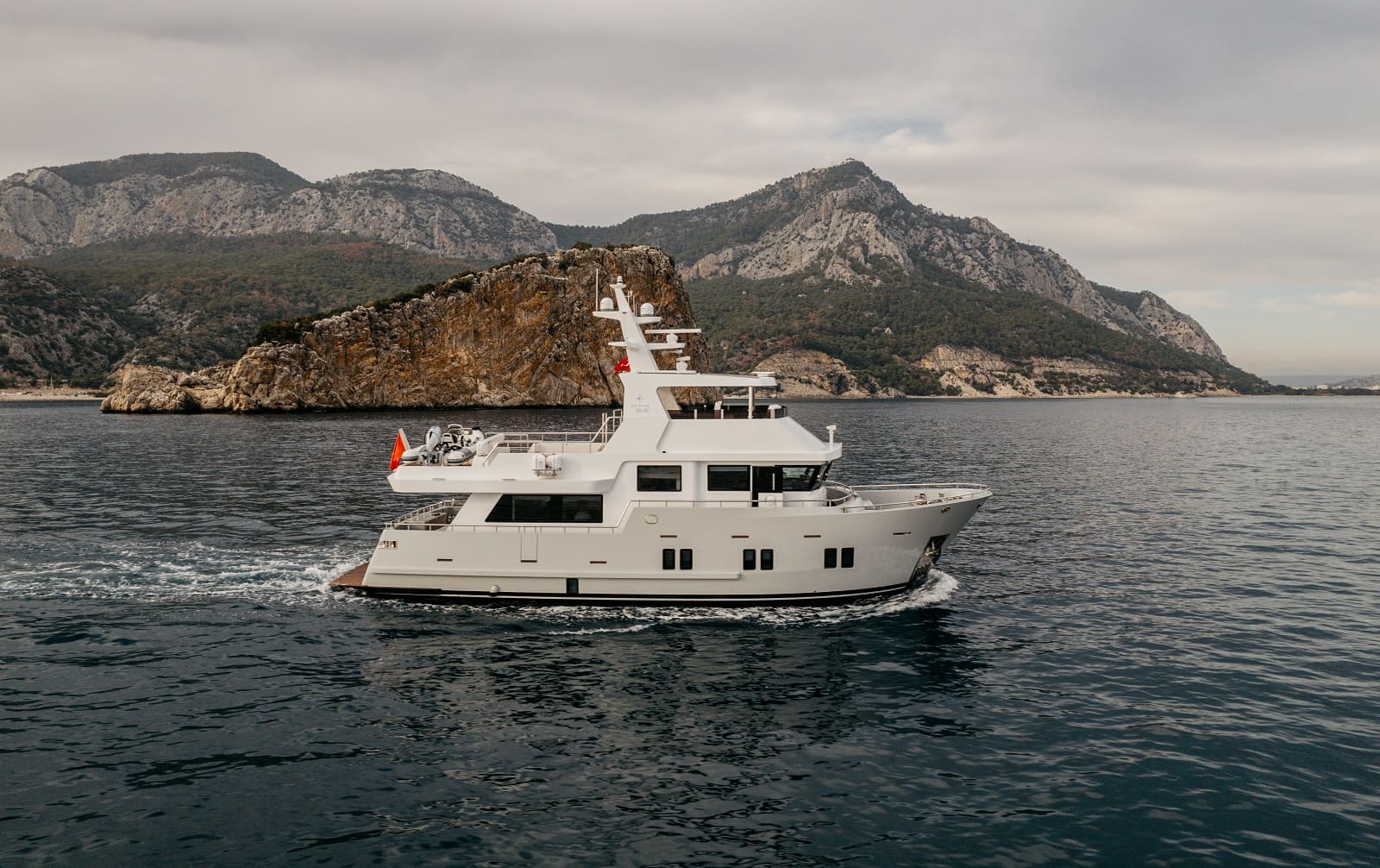 Bering Yachts Bering 65