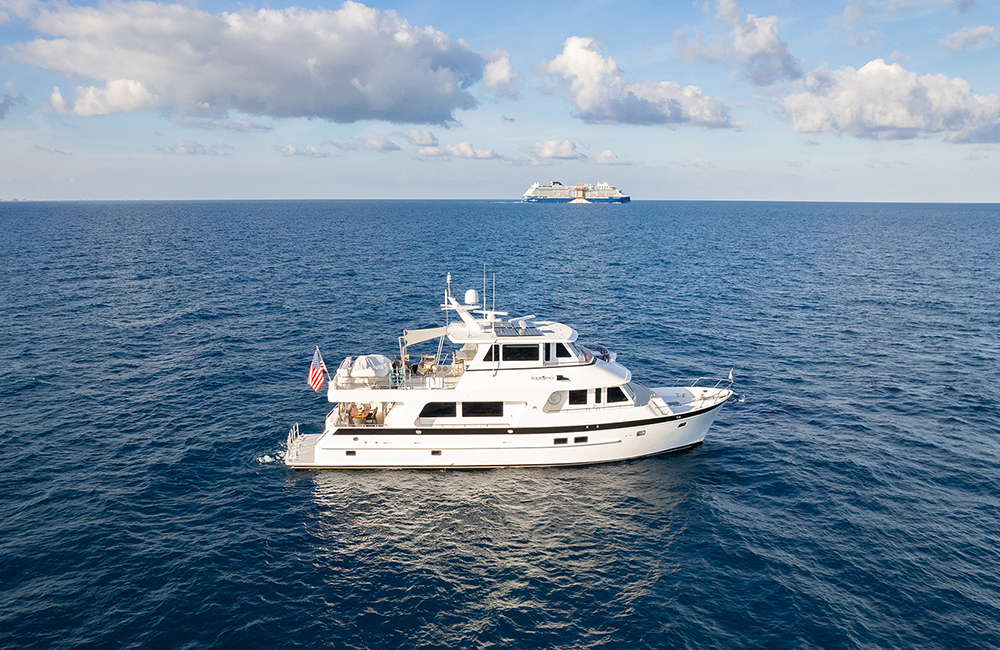 Outer Reef Yachts 740 Deluxbridge Motoryacht
