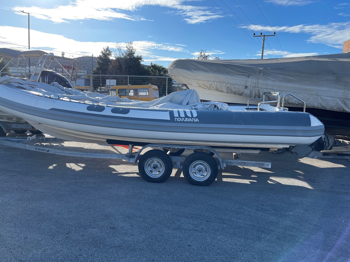 Novurania Launch Series 700