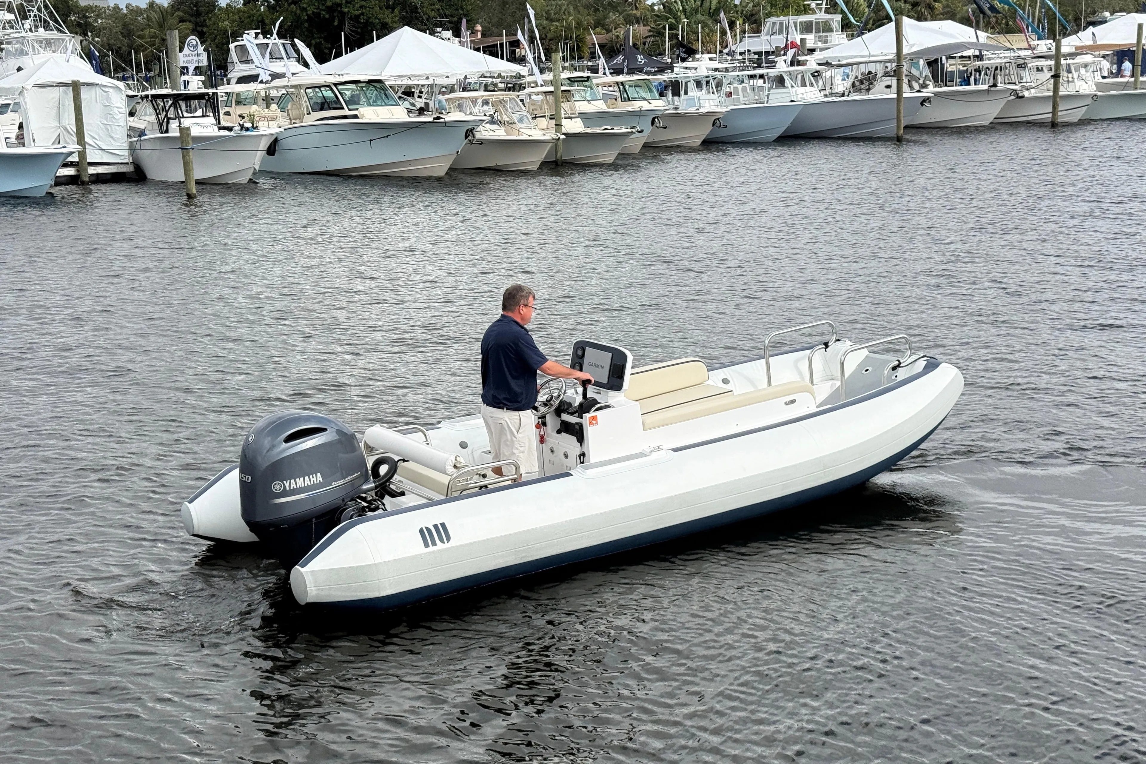 Novurania Launch Series 650