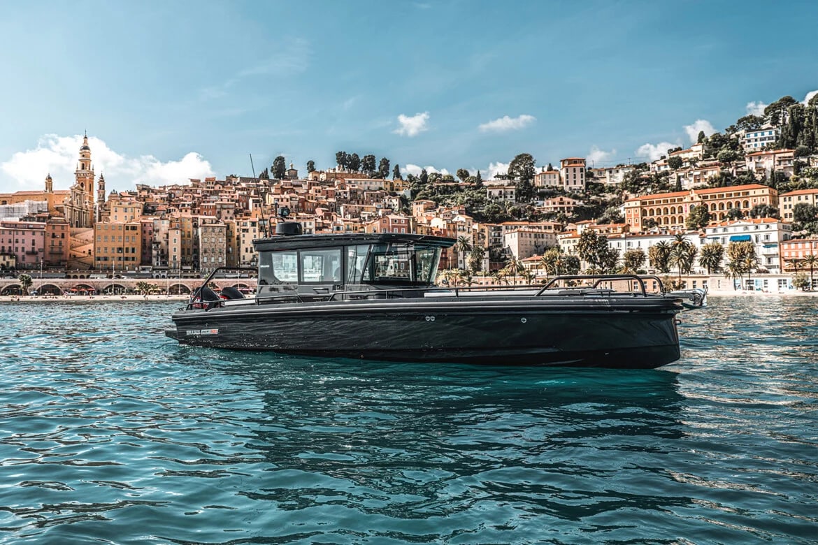 Brabus Marine Shadow 500