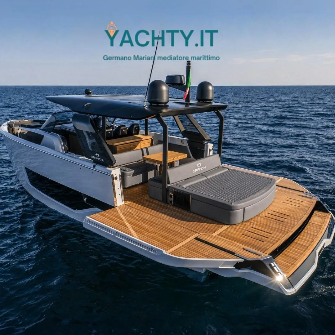 Cranchi A46 luxury tender used - photo 1