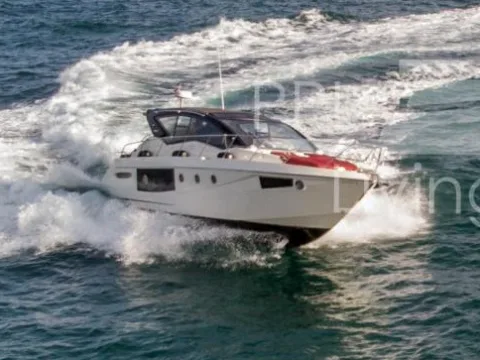 Cranchi M44 HT used - photo 1