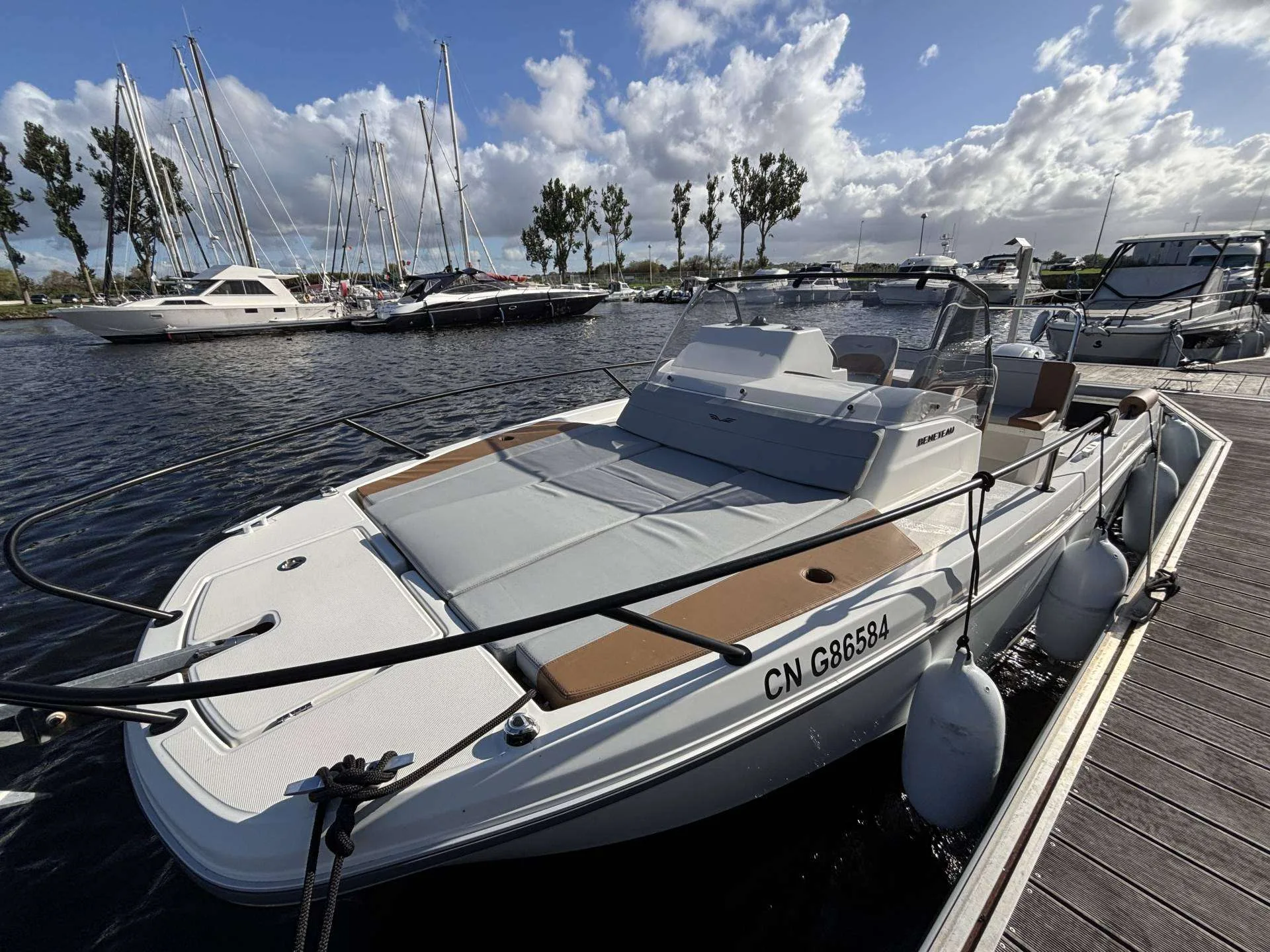 Beneteau FLYER 7 SUNDECK gebraucht - Foto 1