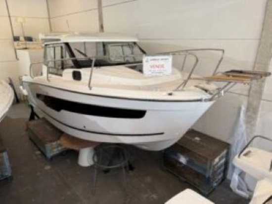 Jeanneau Merry Fisher 695 used - photo 1