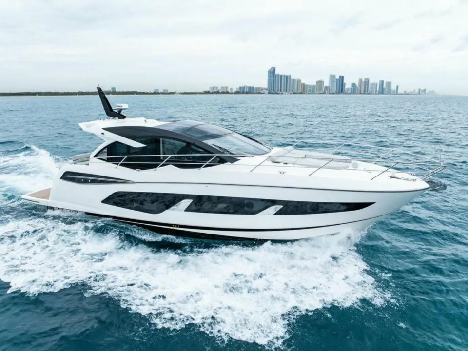 Sunseeker Predator 55