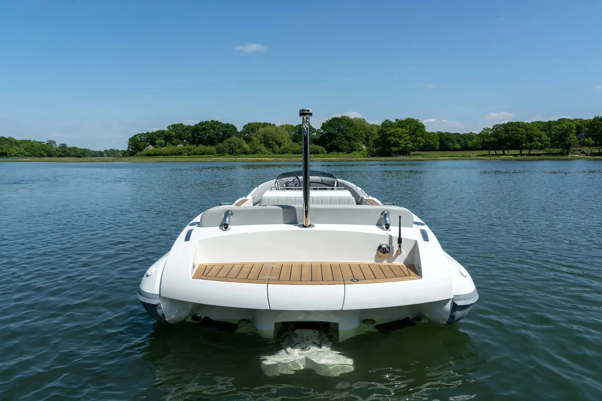 Pascoe DT Launch Beachlander 6.20m