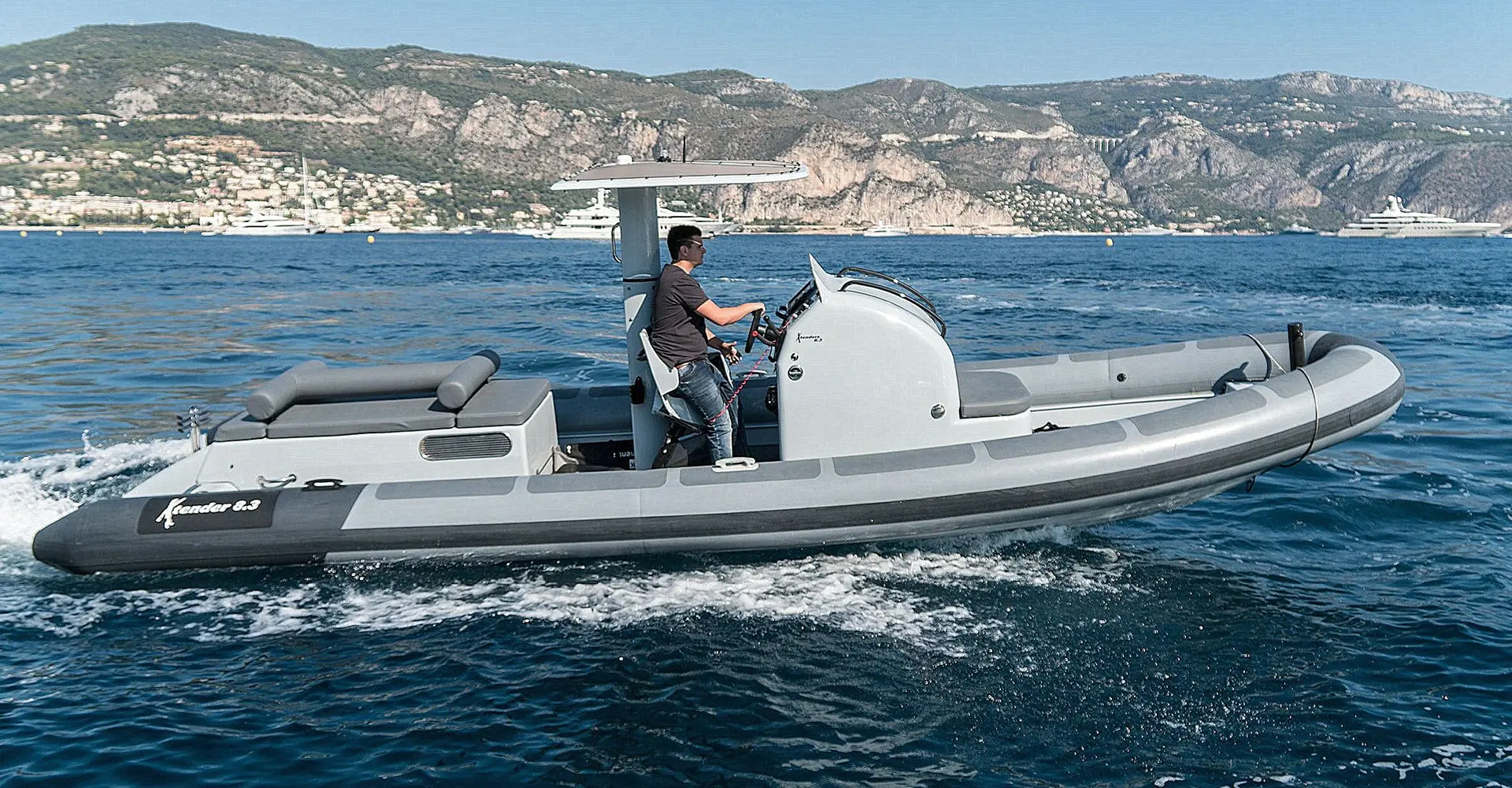 Xtenders 8.3m Multi-P Tender