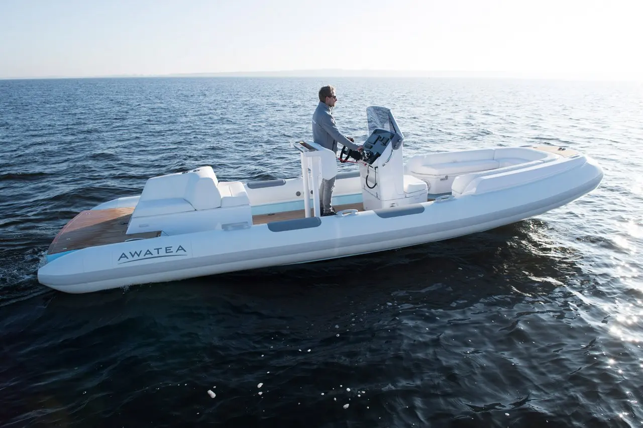 Xtenders 7.5m Peoplecarrier